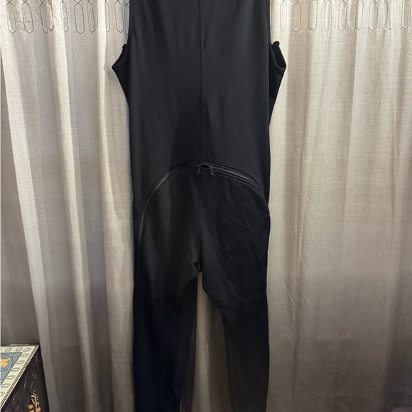 Northface Black Zip-Up Base layer Jumpsuit - Picture 3 of 10